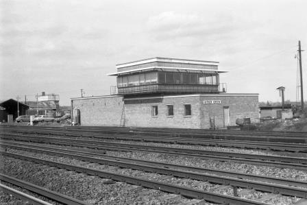 Hither Green, Greater London on Saturday 03 Apr 1976 - J. Scrace [081867]