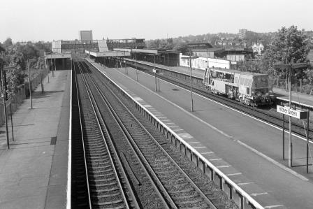 Hither Green Station, Greater London on Friday 14 May 1976 - J. Scrace [081871]