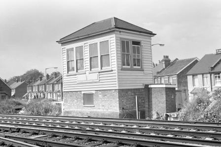 Holmethorpe, Surrey on Monday 06 Sep 1976 - J. Scrace [081883]