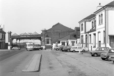 Hove Station, East Sussex on Saturday 27 Mar 1982 - J. Scrace [081891]