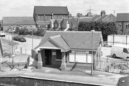 Haydons Road Station, Greater London on Tuesday 04 Jun 1991 - J. Scrace [081969]