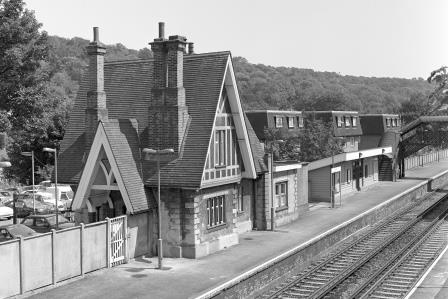 Kenley Station, Greater London on Friday 04 Aug 1989 - J. Scrace [082055]