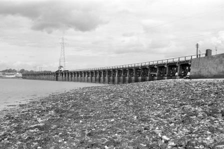 Langston Bridge, Hampshire on Saturday 25 Aug 1962 - J. Scrace [082077]