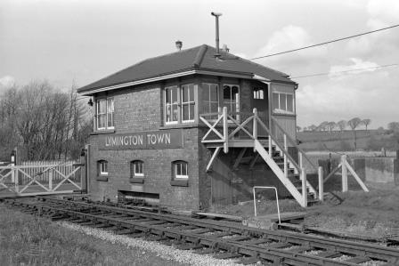 Lymington Town, Hampshire on Thursday 30 Mar 1967 - J. Scrace [082104]