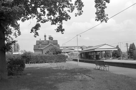 Lingfield, Surrey on Saturday 07 Jun 1969 - J. Scrace [082128]