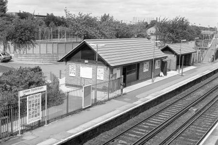 Lower Sydenham Station, Greater London on Thursday 03 Sep 1992 - J. Scrace [082232]