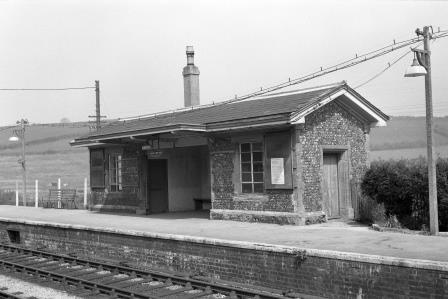 Maiden Newton Station, Dorset on Wednesday 23 Apr 1975 - J. Scrace [082346]