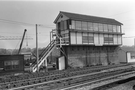 Maidstone West, Kent on Friday 20 Aug 1976 - J. Scrace [082366]