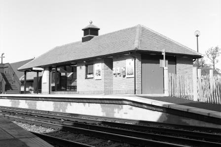 Martin's Heron Station, Berkshire on Monday 10 Oct 1988 - J. Scrace [082401]