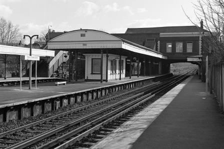 New Cross Gate Station, Greater London on Tuesday 16 Feb 1988 - J. Scrace [082565]