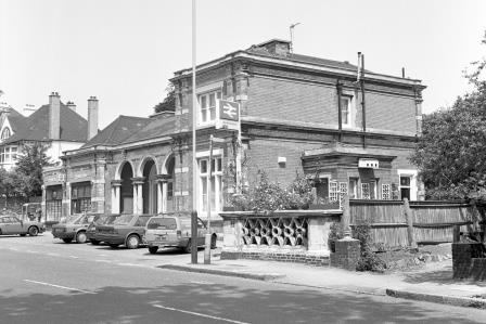 North Dulwich Station, Greater London on Thursday 04 Jul 1991 - J. Scrace [082576]