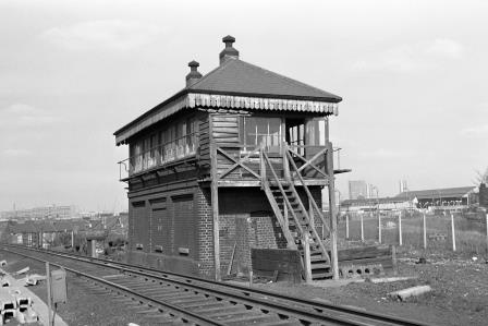 Old Kent Road, Greater London on Friday 28 Mar 1969 - J. Scrace [082603]