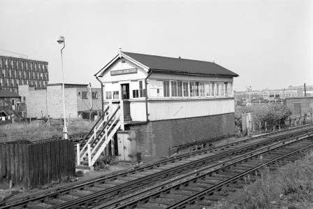 Old Oak Junction, Greater London on Tuesday 07 Sep 1976 - J. Scrace [082634]
