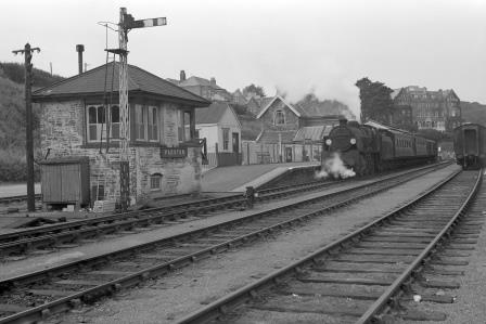 BR(S) U1 class 31904 at Padstow Station, Cornwall with the 3.13pm to Okehampton on Tuesday 18 Jul 1961 - J. Scrace [082659]