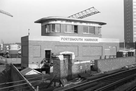 Portsmouth Harbour, Hampshire on Saturday 18 Nov 1967 - J. Scrace [082689]