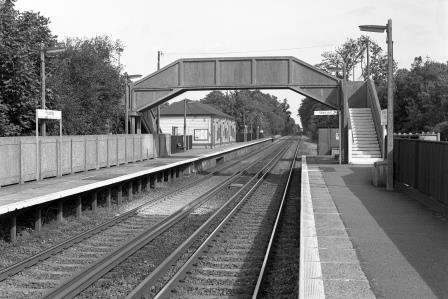 Pluckley Station, Kent on Monday 05 Sep 1988 - J. Scrace [082762]