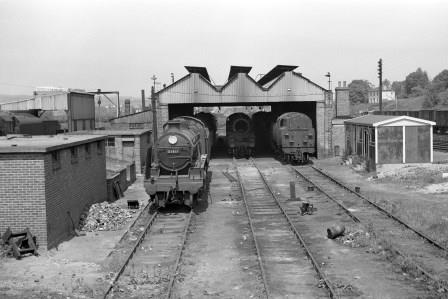 BR(S) N class 31411 at Redhill Shed, Surrey on Friday 04 Jun 1965 - J. Scrace [082860]