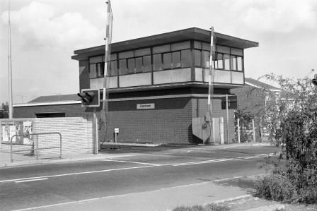 Rainham, Kent on Monday 22 Sep 1975 - J. Scrace [082917]