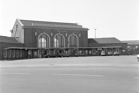 Ramsgate Station, Kent on Tuesday 04 Jul 1989 - J. Scrace [082947]