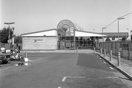 Rainham Station, Kent on Tuesday 03 Jul 1990 - J. Scrace [082954]