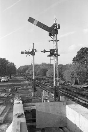 Sunningdale, Berkshire on Thursday 20 Nov 1969 - J. Scrace [083090]