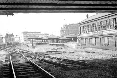 Southampton Terminus Station, Hampshire on Monday 20 Jul 1970 - J. Scrace [083117]