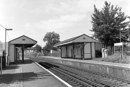 Swaythling Station, Hampshire on Saturday 15 Aug 1987 - J. Scrace [083265]