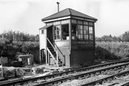 Whitton Junction, Greater London on Wednesday 28 Aug 1974 - J. Scrace [083761]