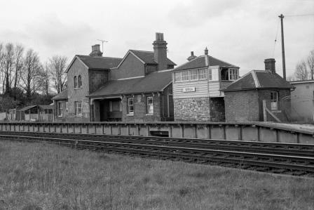 Wilton South Station, Wiltshire on Sunday 20 Apr 1975 - J. Scrace [083765]