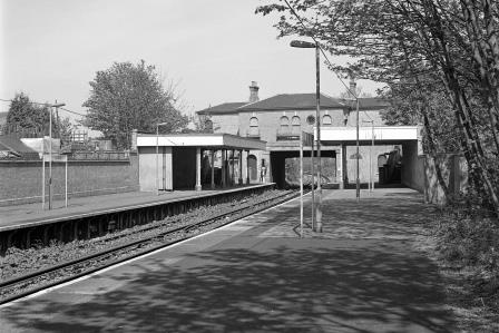Woodside Station, Greater London on Tuesday 30 Apr 1974 - J. Scrace [083926]