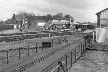 Yeovil Junction Station, Somerset on Saturday 04 Apr 1992 - J. Scrace [083955]