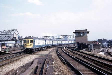 BR(S) Class 5-BEL 3053 at Clapham Junction, Greater London with the down "Brighton Belle" on Tuesday 14 Mar 1972 - J. Scrace [084019]