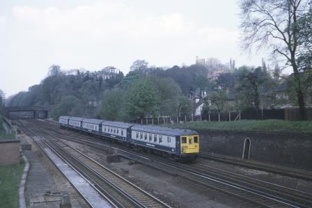 BR(S) Class 5-BEL 3052 at South Croydon, Greater London with the down "Brighton Belle" on Thursday 01 May 1969 - J. Scrace [084050]