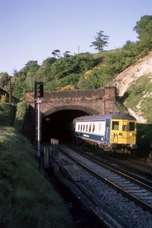 BR(S) Class 5-BEL 3052 at Redhill Tunnel, Surrey with the "Brighton Belle" on Wednesday 28 May 1969 - J. Scrace [084061]