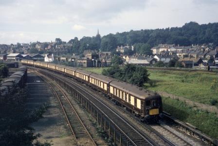 BR(S) Class 5-BEL 3053 at Redhill Tunnel, Surrey with the "Brighton Belle" on Thursday 05 Sep 1968 - J. Scrace [084062]
