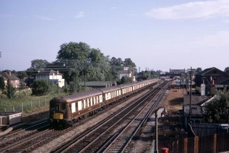 BR(S) Class 5-BEL 3051 at Horley, Surrey with the "Brighton Belle" on Monday 17 Jul 1967 - J. Scrace [084074]