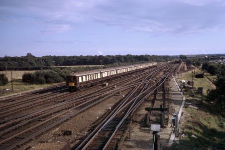 BR(S) Class 5-BEL at Gatwick Airport, West Sussex with the "Brighton Belle" on Thursday 03 Aug 1967 - J. Scrace [084085]