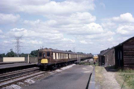 BR(S) Class 5-BEL 3051 at Three Bridges, West Sussex with the "Brighton Belle" on Sunday 23 Jul 1967 - J. Scrace [084087]