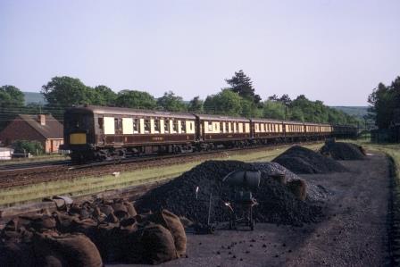 BR(S) Class 5-BEL 3053 at Hassocks, West Sussex with the "Brighton Belle" on Thursday 30 May 1968 - J. Scrace [084116]