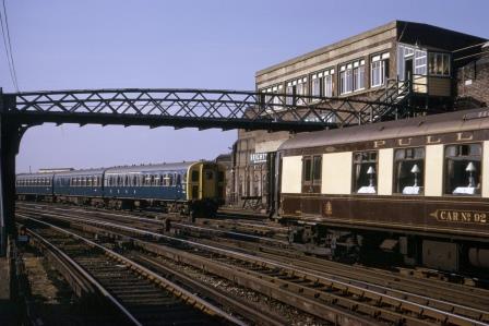 BR(S) Class 5-BEL 3053 & BR(S) Class 4-VEP 7751 at Brighton, East Sussex with the "Brighton Belle" on Tuesday 09 Jul 1968 - J. Scrace [084125]