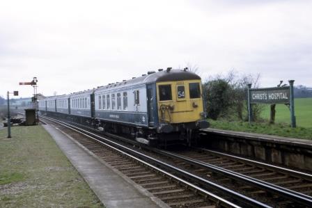 BR(S) Class 5-BEL 3053 at Christ's Hospital Station, West Sussex with the "RCTS Brighton Belle Commemorative" Rail Tour on Easter Saturday 01 Apr 1972 - J. Scrace [084187]