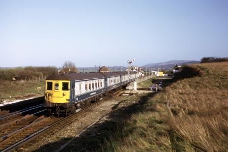 BR(S) Class 5-BEL 3053 at Berwick, East Sussex with the "RCTS Brighton Belle Commemorative" Rail Tour on Saturday 08 Apr 1972 - J. Scrace [084192]