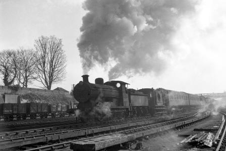 BR(S) C2X class 32437 passing Lovers Walk Carriage Sidings, Cambridgeshire with an up Goods and Empty Stock service on 4 Mar 1952 - J.H.W. Kent [090017]
