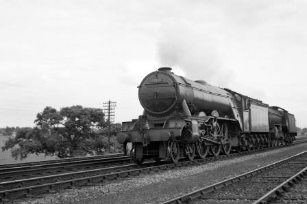 BR(E) A3 class 60110 'Robert the Devil' & BR(E) B1 class 61392 north of Potters Bar, Hertfordshire with a down Light Engines service on Saturday 12 Jul 1952 - J.H.W. Kent [090332]