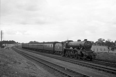 BR(E) B17 class 61663 'Everton' north of Potters Bar, Hertfordshire with an up Passenger service on Saturday 12 Jul 1952 - J.H.W. Kent [090334]