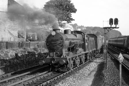 BR(S) Q class 30540 at Cliftonville Spur, Preston Park, East Sussex with a down Vans service on Thursday 24 Jul 1952 - J.H.W. Kent [090356]