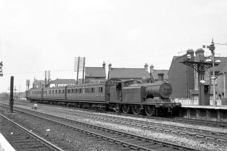BR(S) E4 class 32503 at Tonbridge Station, Kent with a Tonbridge - Brighton service on Saturday 26 Jul 1952 - J.H.W. Kent [090368]