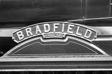 BR(S) Schools class 30923 'Bradfield' at Tonbridge, Kent on Saturday 26 Jul 1952 - J.H.W. Kent [090369]