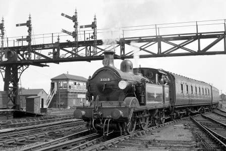BR(S) H class 31319 at Ashford, Kent with an Ashford - Maidstone East service on Saturday 26 Jul 1952 - J.H.W. Kent [090374]
