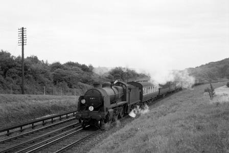 BR(S) N class 31871 at Patcham, East Sussex with the 6.18pm Brighton - Bedford service on Sunday 27 Jul 1952 - J.H.W. Kent [090387]
